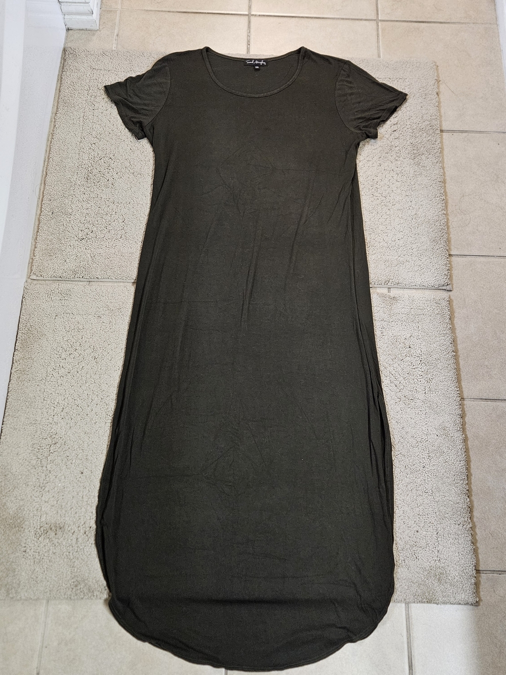 French Atmosphere Olive Green Short Sleeve Maxi Dress with Side Slits Size 1X - Picture 6 of 10